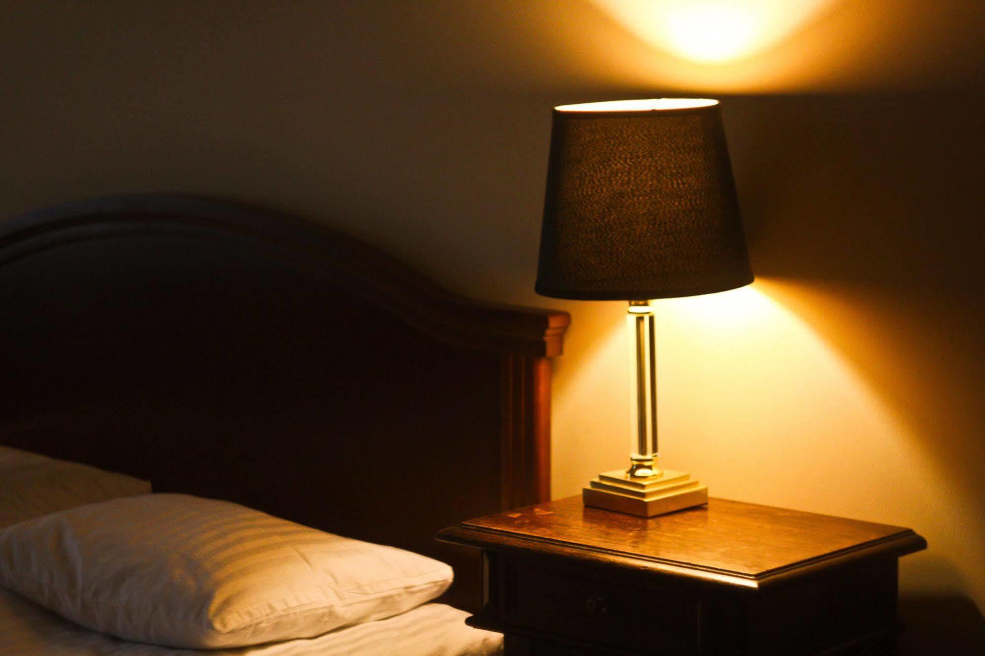 British Club Lviv Hotell Exteriör bild